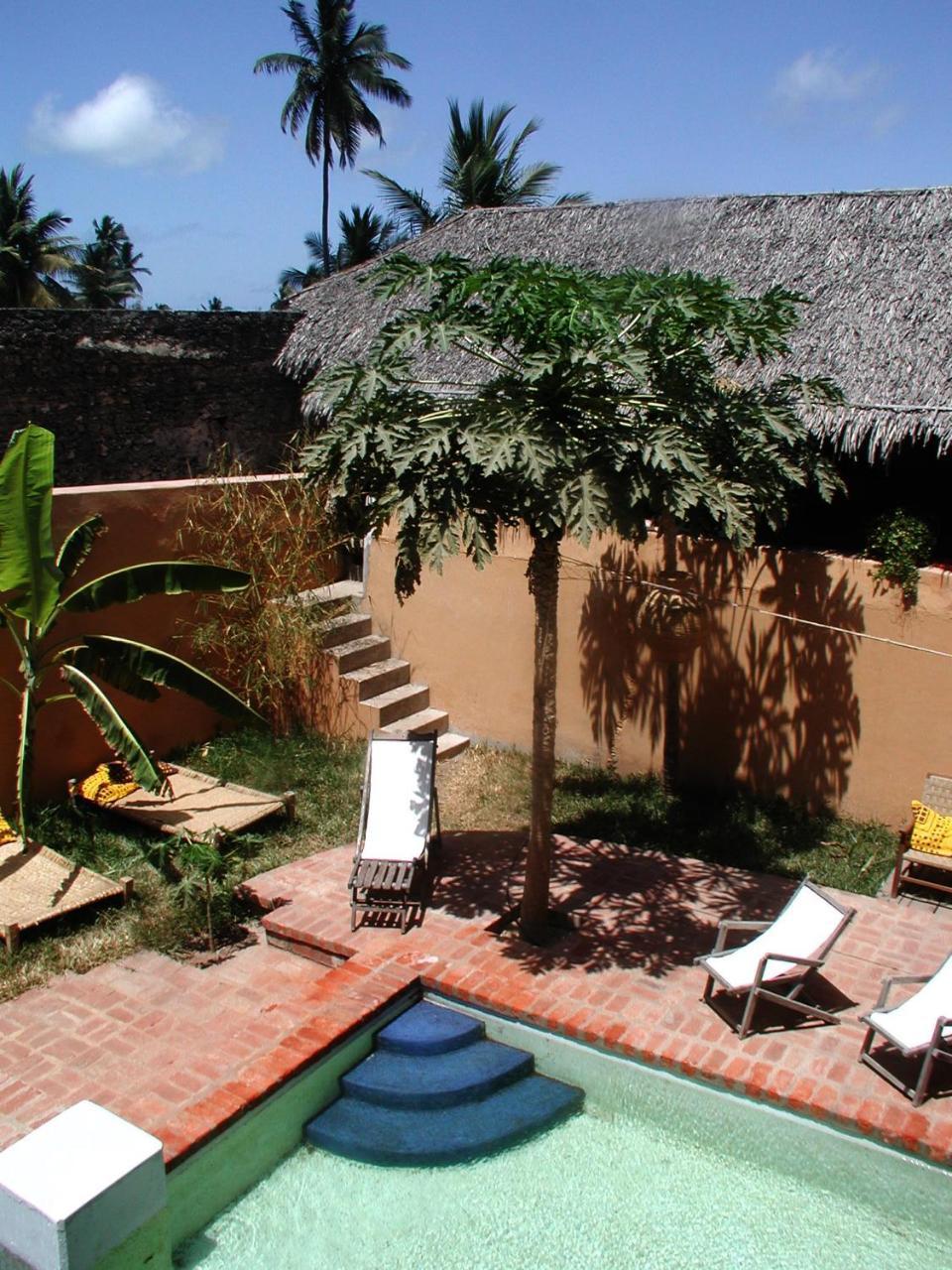 Patio Dos Quintalinhos - Casa Di Gabriele Bed & Breakfast Иля де Мозамбик Екстериор снимка